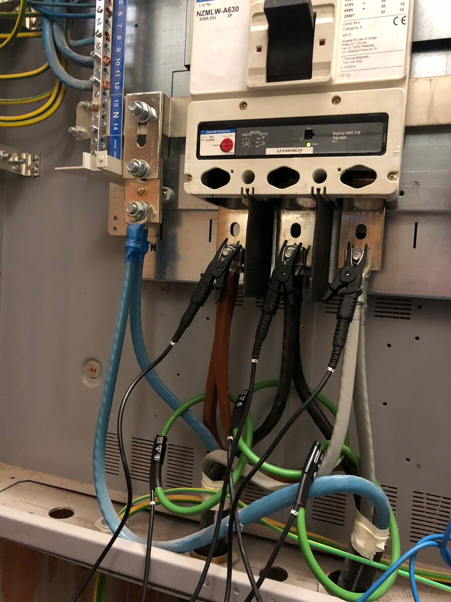 Electrical inspection with testing equipment at a distribution board